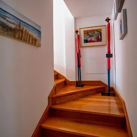 Appartamento Duplex Con Encanto En Cimadevilla Gijón
